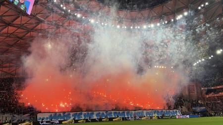 19-OM-LENS 45.jpg